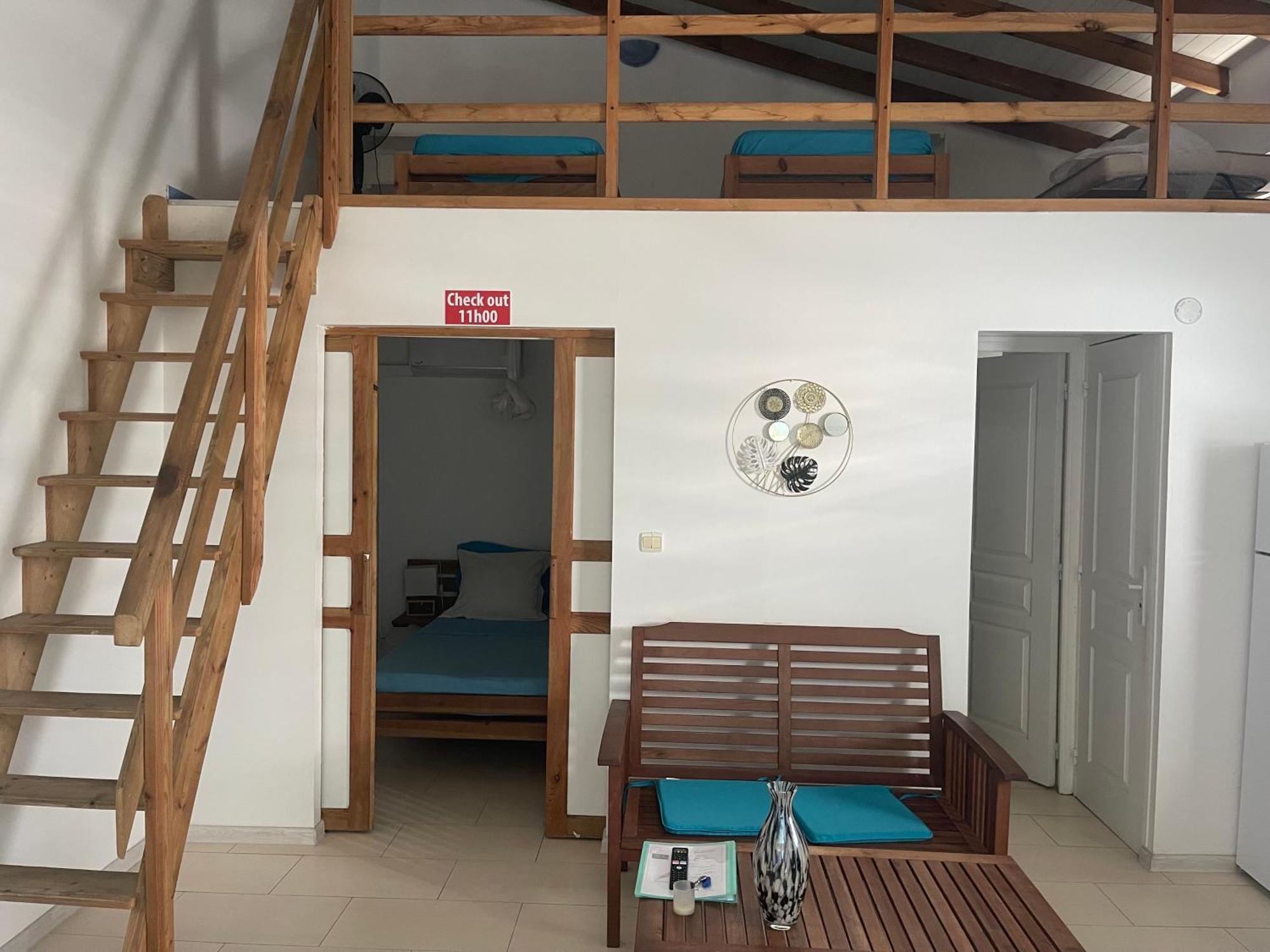 Bungalows Malueva 1 Chambre Et 1 Mezzanine A 5Min De La Plage De La Caravelle Sainte-Anne  Luaran gambar