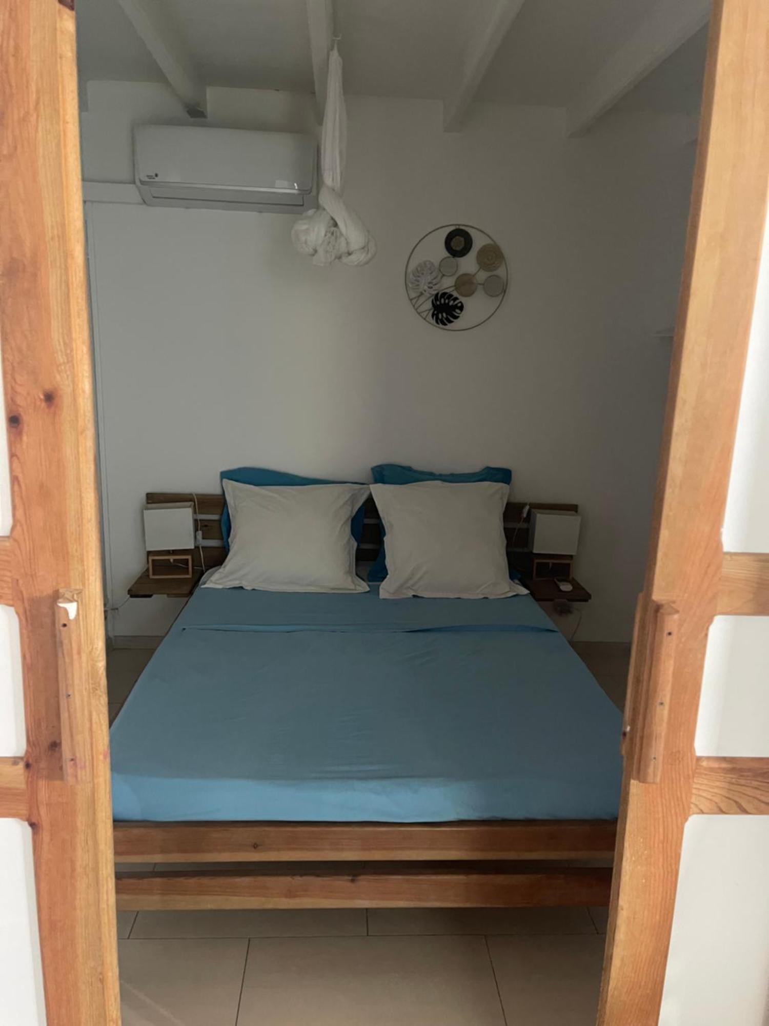 Bungalows Malueva 1 Chambre Et 1 Mezzanine A 5Min De La Plage De La Caravelle Sainte-Anne  Luaran gambar